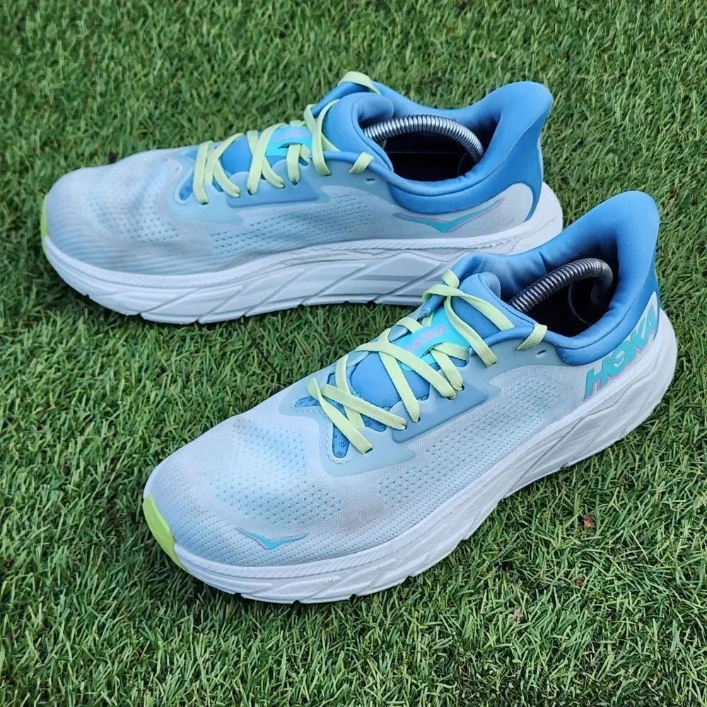 HOKA ARAHI 7 - Womens Athletic Shoes - SIZE 10.5B